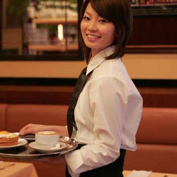 韩国济州岛餐厅服务员